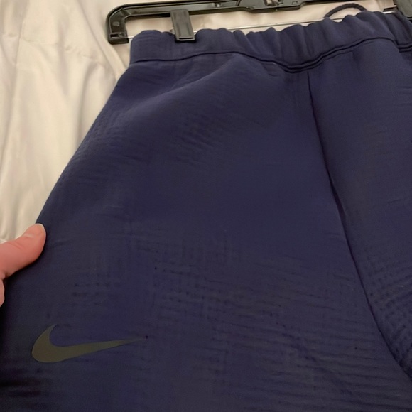 - Worn once Nike sportswear pants - Picture 7 of 12